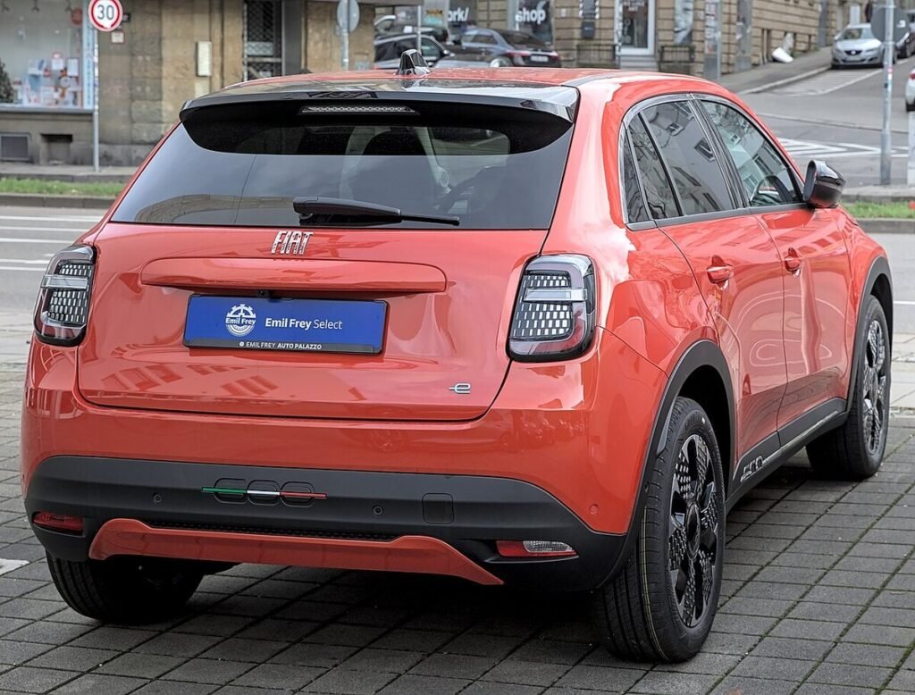 Fiat 600e La Prima Elektro - Hauptbild des Fahrzeugs